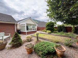 Photo 7- click for photo gallery